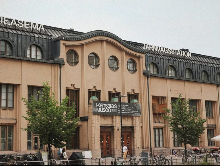 Helsingin rautatieasema
